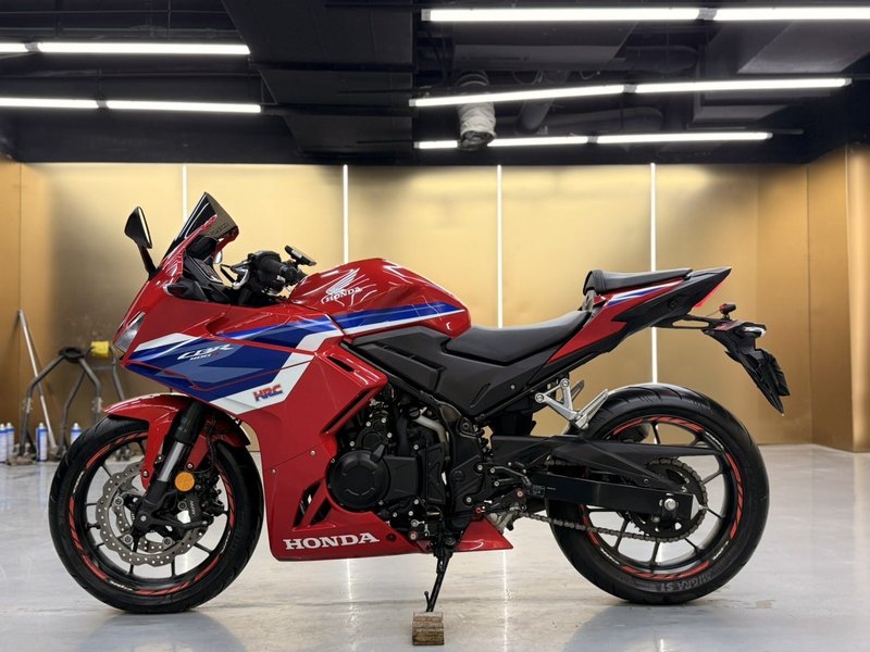 二手本田CBR400R