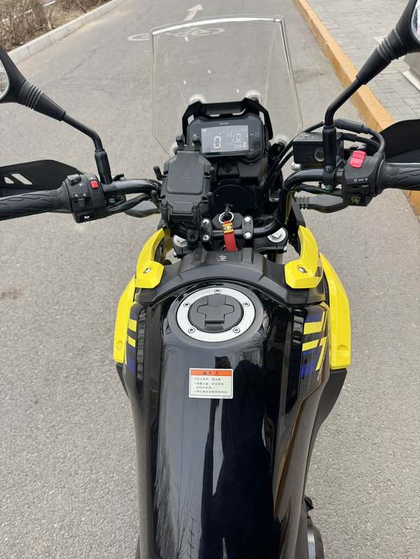 二手豪爵铃木DL250