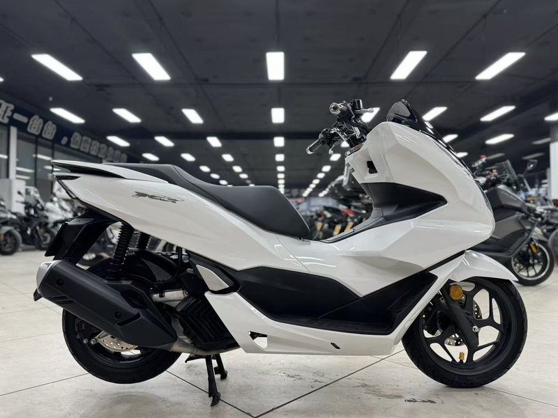 二手五羊本田PCX