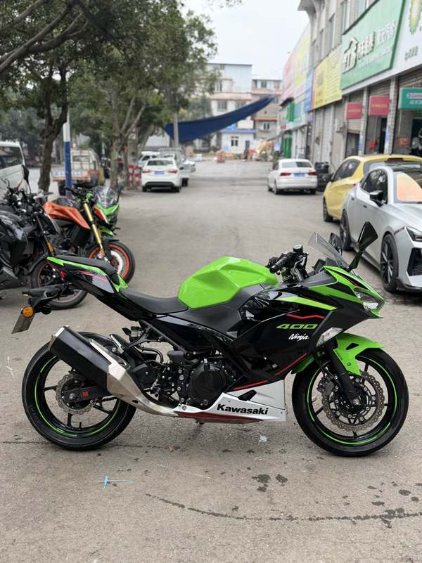 二手川崎Ninja 400