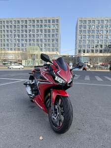 二手本田CBR400R