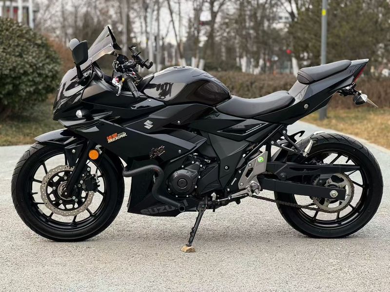 二手豪爵铃木GSX250R