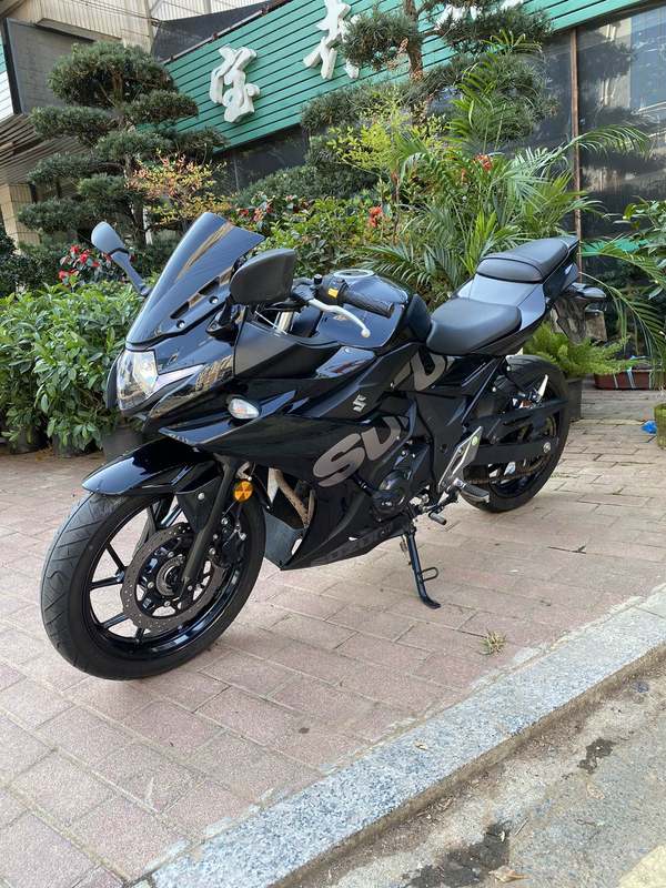 二手豪爵铃木GSX250R
