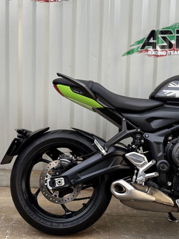 二手凯旋Trident 660