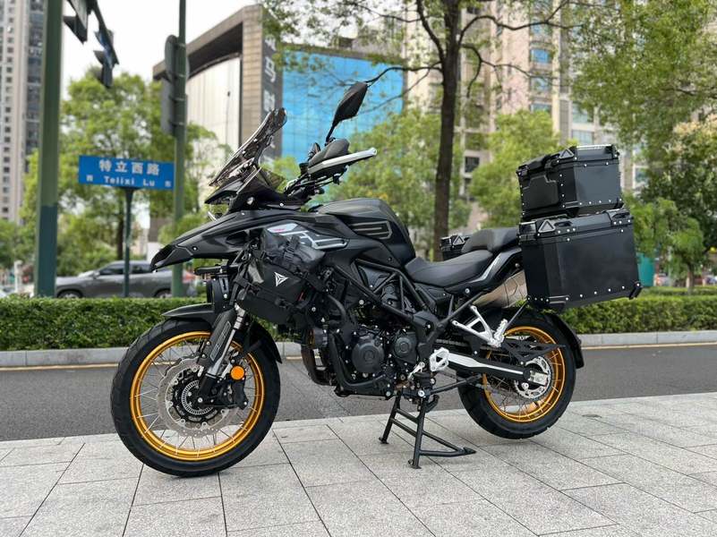 二手贝纳利TRK552