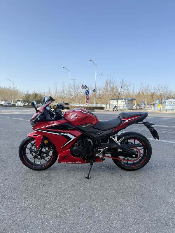 二手本田CBR400R