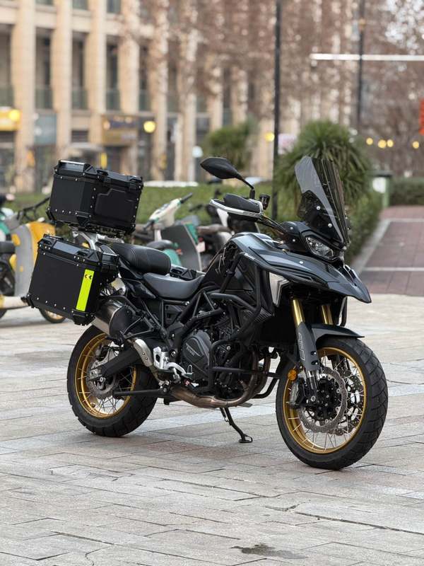 二手贝纳利TRK702