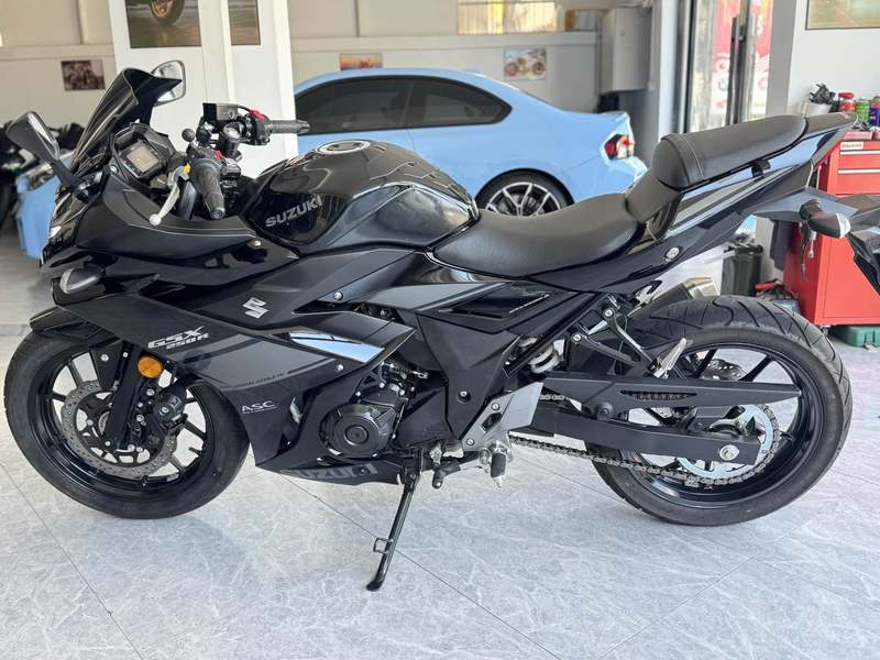 二手豪爵铃木GSX250R