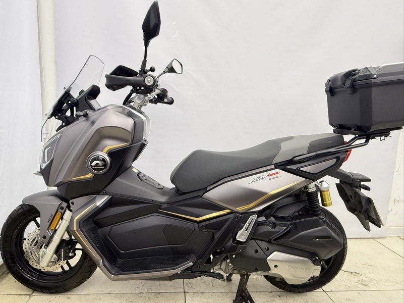 二手QJMOTOR鸿150ADV