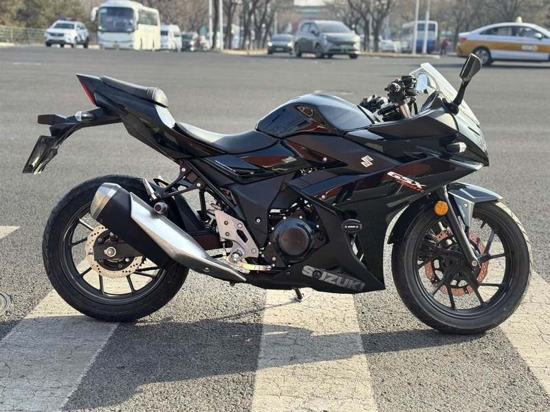 二手豪爵铃木GSX250R