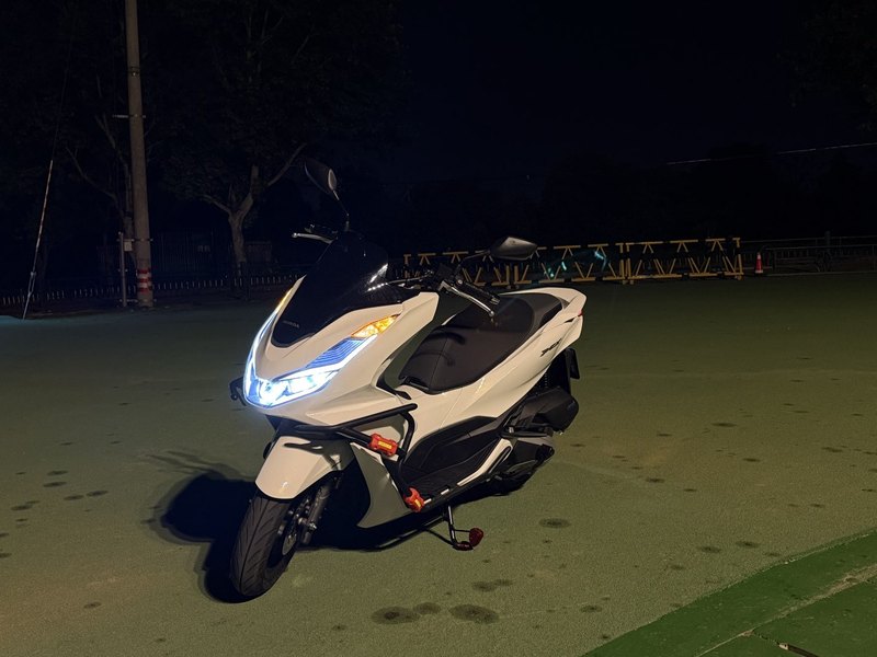 二手五羊本田PCX