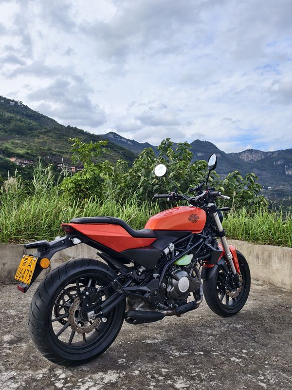 二手哈雷戴维森X 350