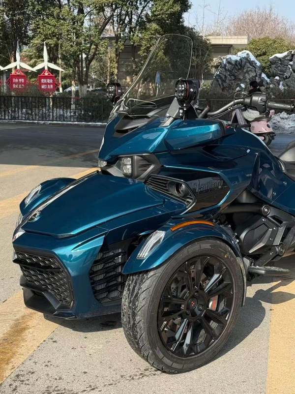 二手庞巴迪Spyder F3 