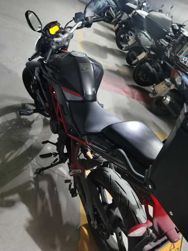 二手贝纳利红宝龙 TNT150i