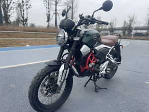 二手五羊本田鸷道 CB190SS