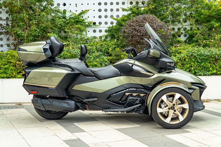 二手庞巴迪Spyder RT