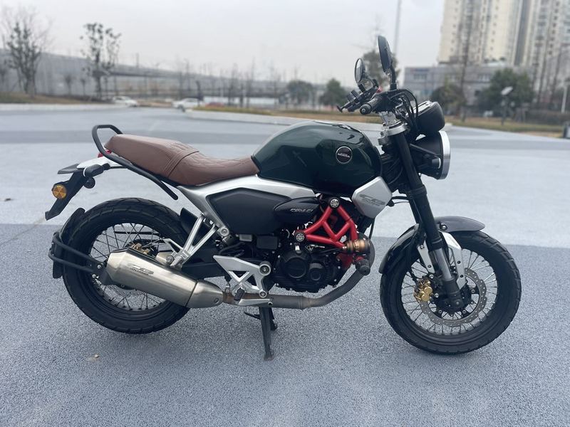 二手五羊本田鸷道 CB190SS