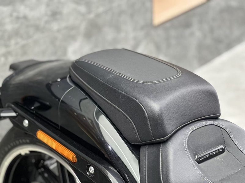 二手哈雷戴维森突破者 Breakout