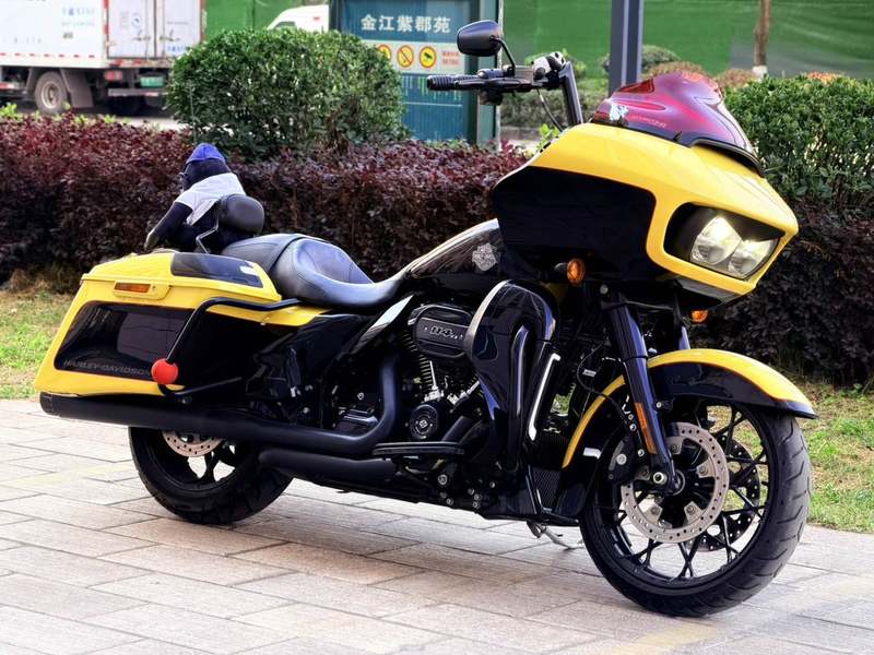 二手哈雷戴维森公路滑翔 Road Glide