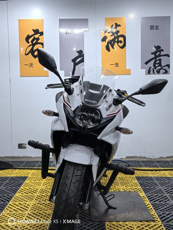 二手豪爵铃木GSX250R