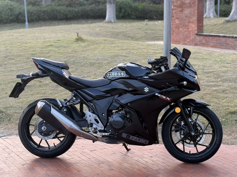 二手豪爵铃木GSX250R