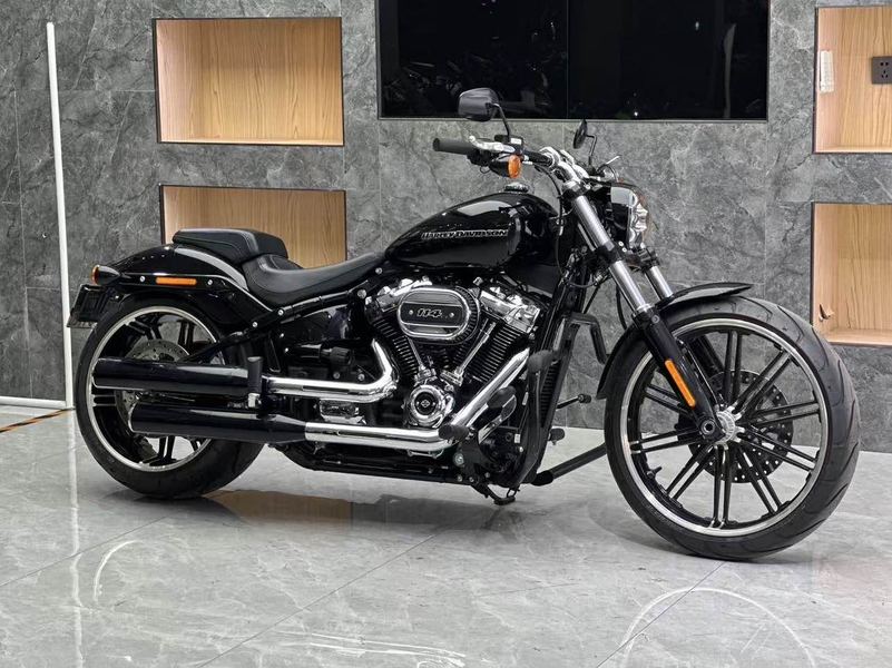 二手哈雷戴维森突破者 Breakout