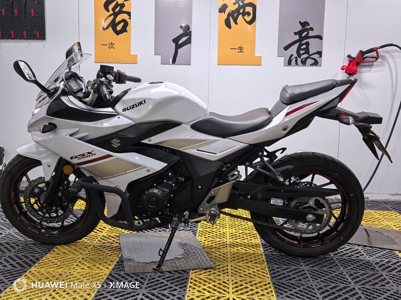 二手豪爵铃木GSX250R