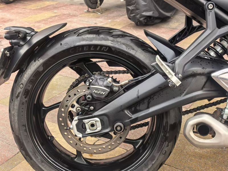 二手凯旋Trident 660