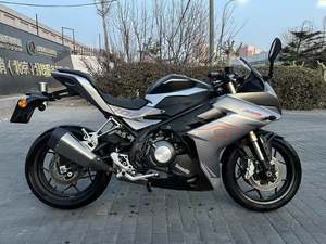 二手贝纳利龙卷风 Tornado 302R