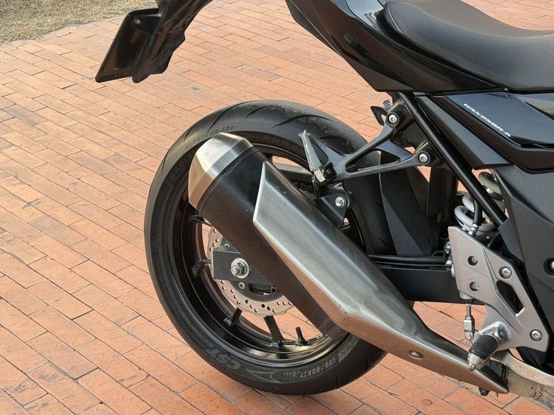 二手豪爵铃木GSX250R