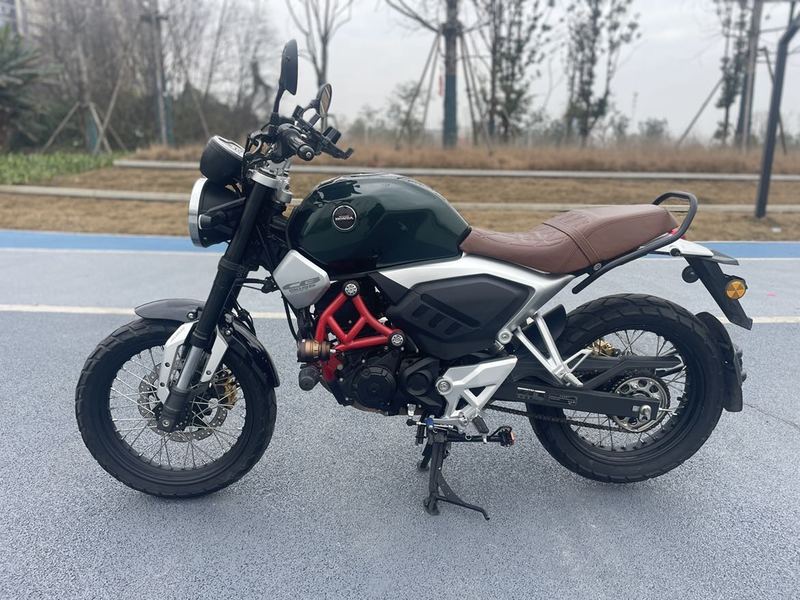 二手五羊本田鸷道 CB190SS