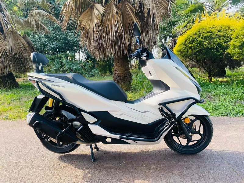 二手五羊本田PCX