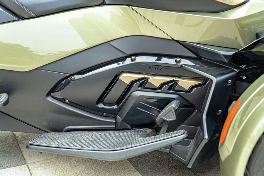 二手庞巴迪Spyder RT