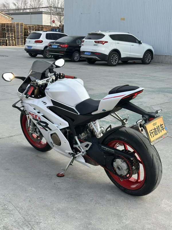 二手张雪机车500RR