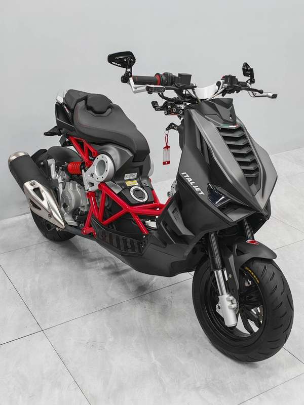 二手意塔杰特Dragster 150