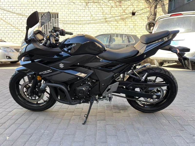 二手豪爵铃木GSX250R