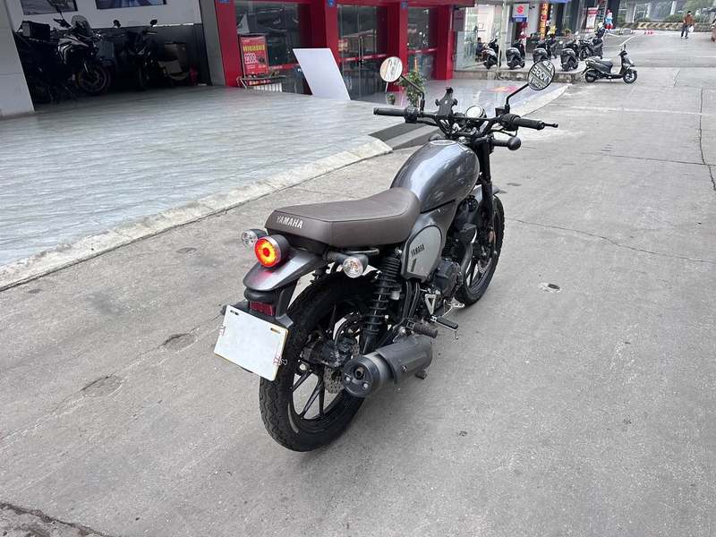 二手建设雅马哈GT150 Fazer