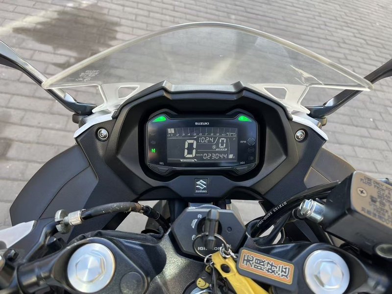 二手豪爵铃木GSX250R