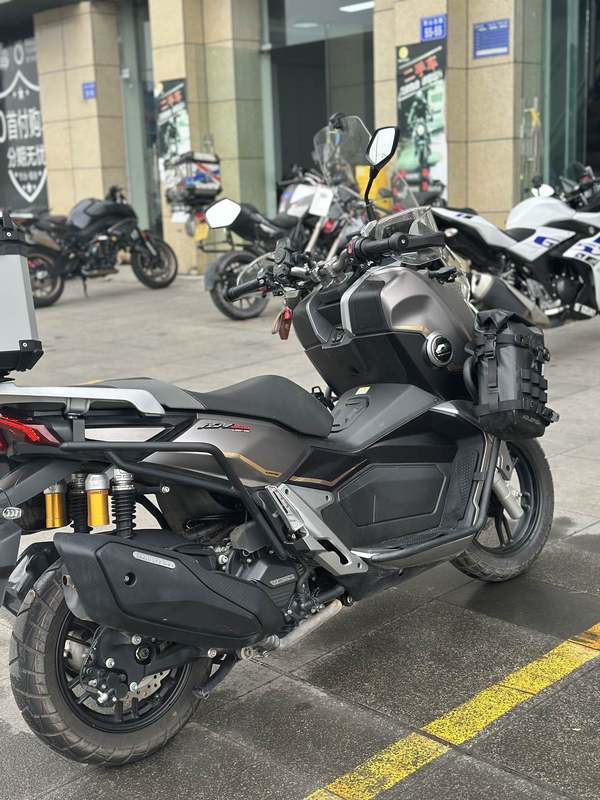 二手QJMOTOR鸿250ADV