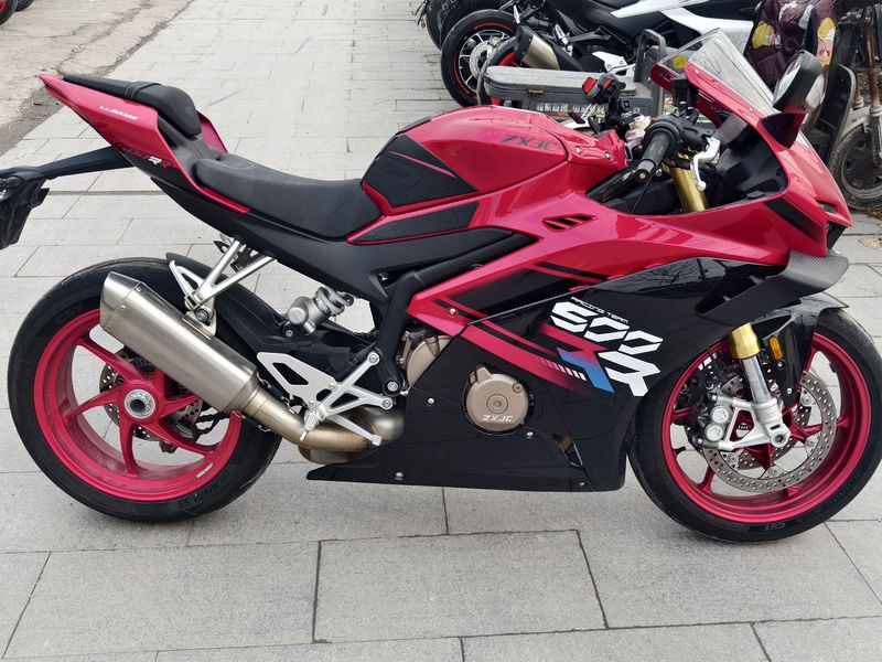 二手张雪机车500RR