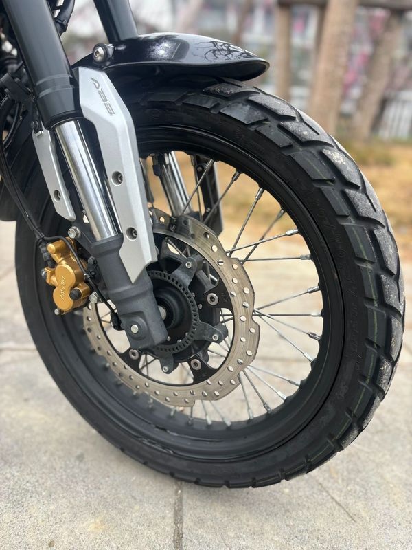 二手五羊本田鸷道 CB190SS