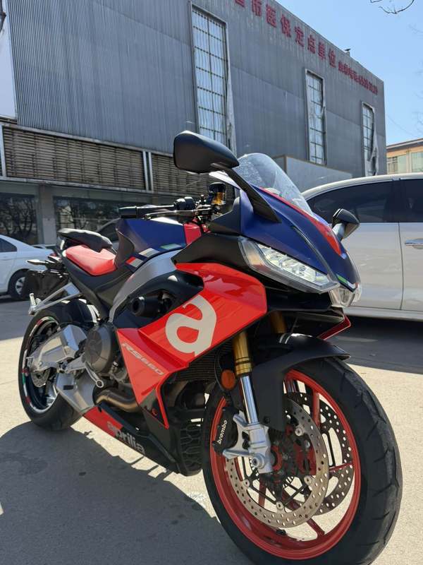 二手阿普利亚RS 660 