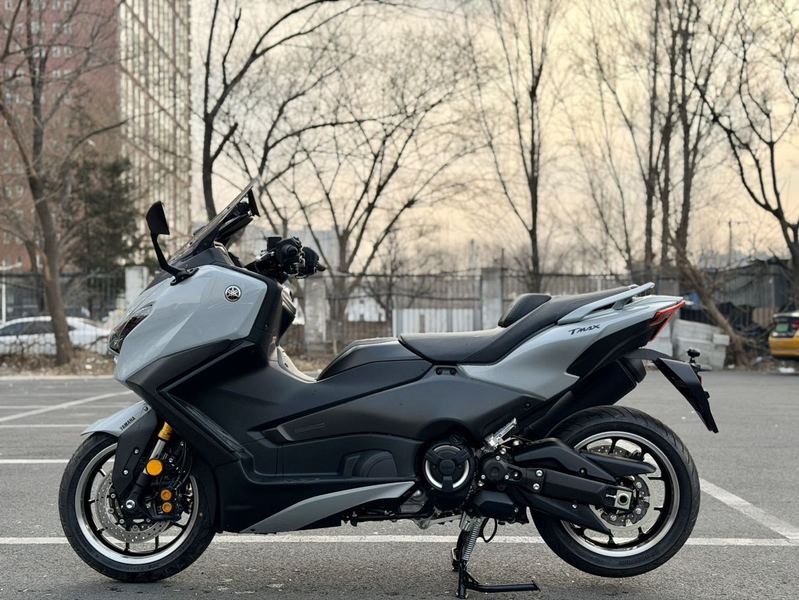 二手雅马哈TMAX