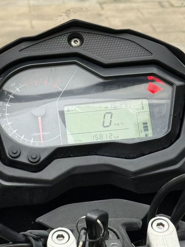 二手贝纳利金鹏 TRK502