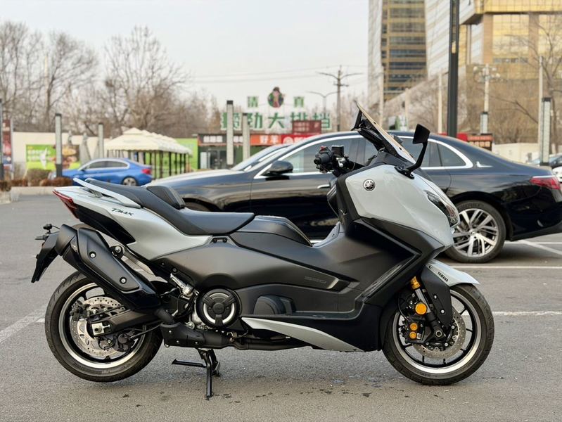 二手雅马哈TMAX