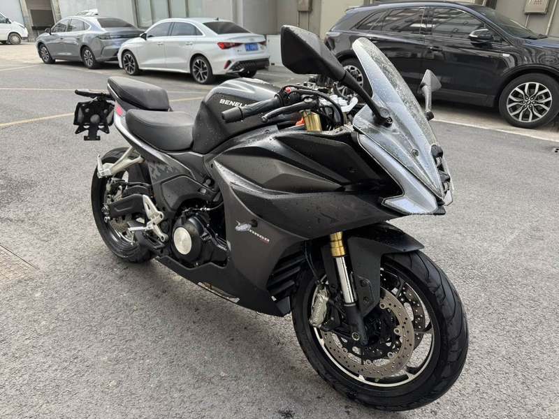 二手贝纳利龙卷风 Tornado 552R