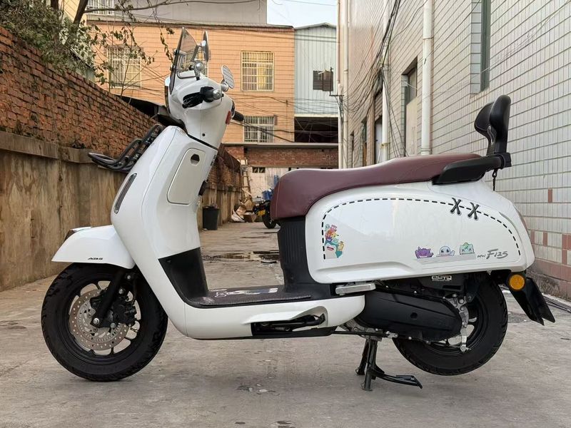 二手五羊本田NWF125