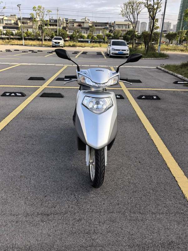 二手五羊本田SCR 喜蕴100