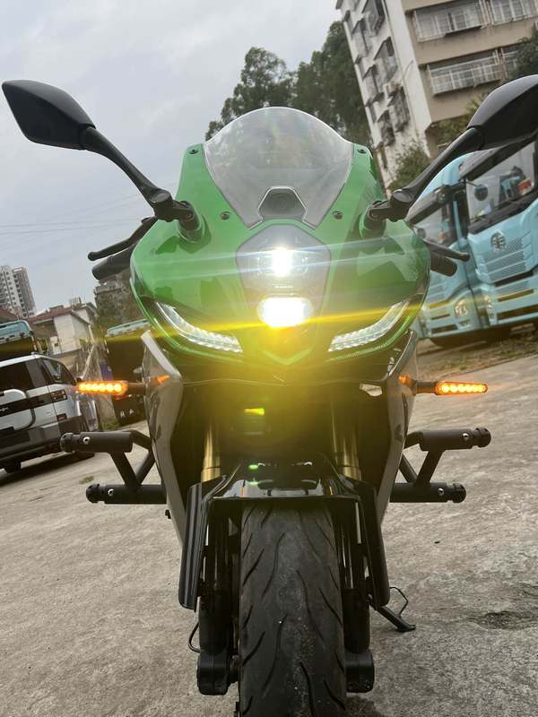 二手贝纳利龙卷风 Tornado 402R