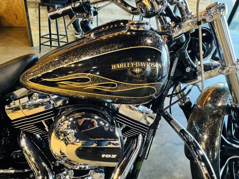 二手哈雷戴维森突破者 Breakout